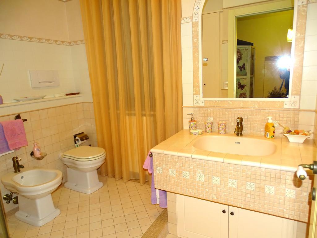 Villa Gioia Rooms Montegranaro Bilik gambar